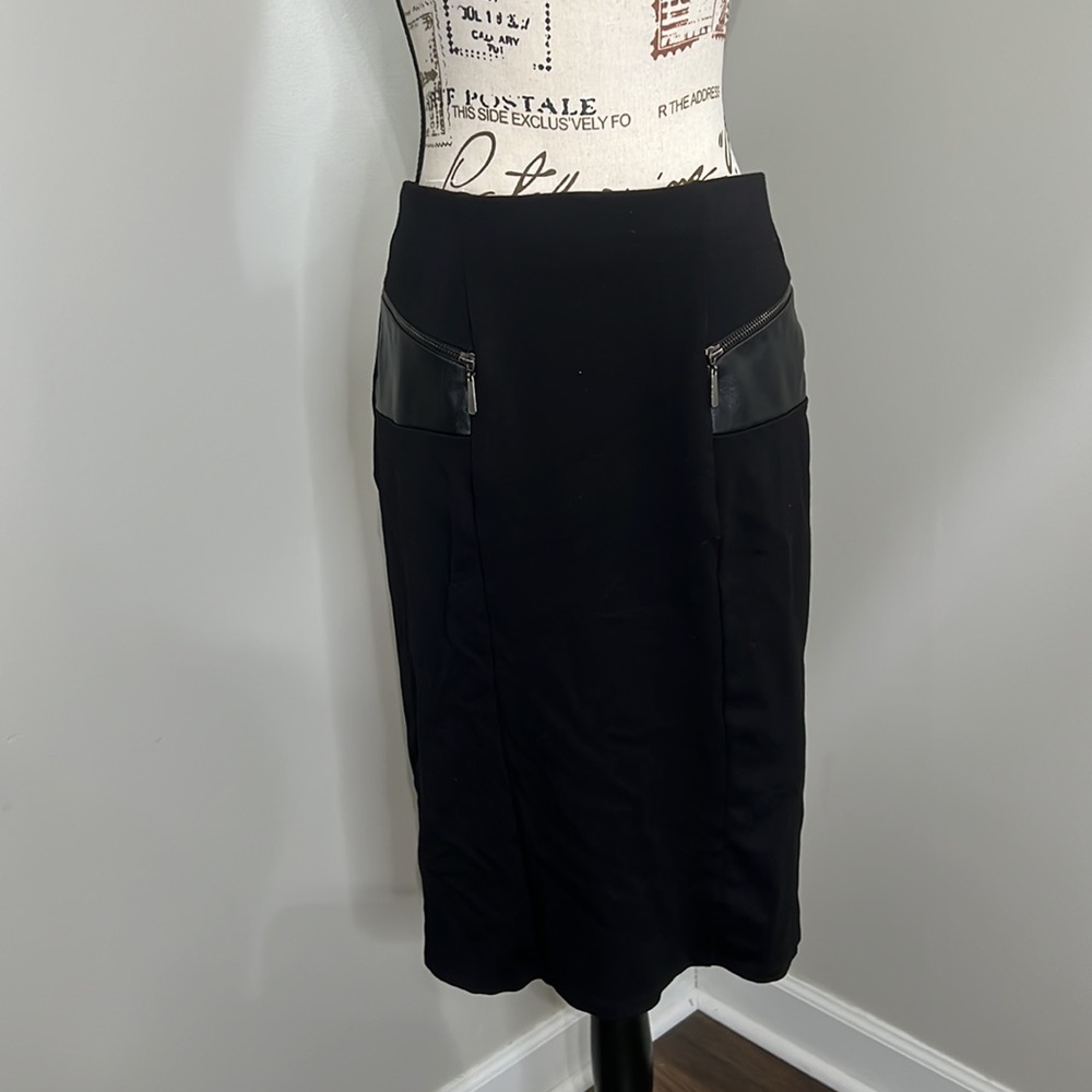 Carmen Marc Valvo Black Pencil Skirt Pleather Pockets | B13